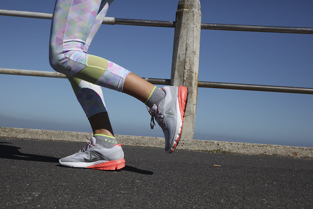 5 Signs You Suffer From Under-Pronation (And How To Fix It) - Runner's ...