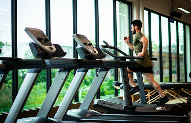 The Treadmill Is the Best Cardio Machine in the Gym, According to Research
