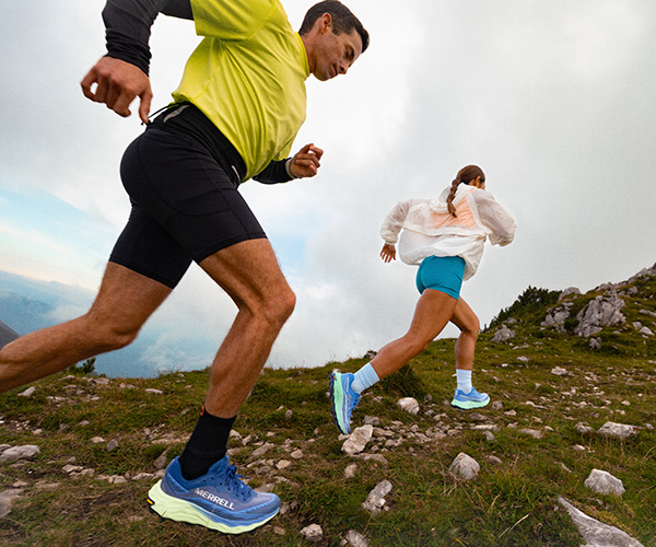 600x500px_Digitorial on Runner’sWorld website_AGILITY PEAK 6_DARK BLUE_1